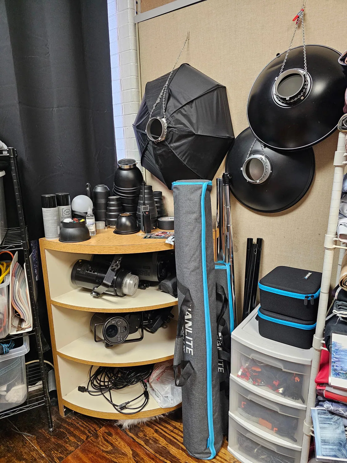 Lighting and modifier storage