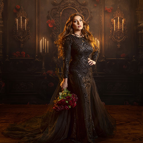 Classic - 1 look, 1 makeup, 1 hair, 1 wardrobe/set, 6 images.